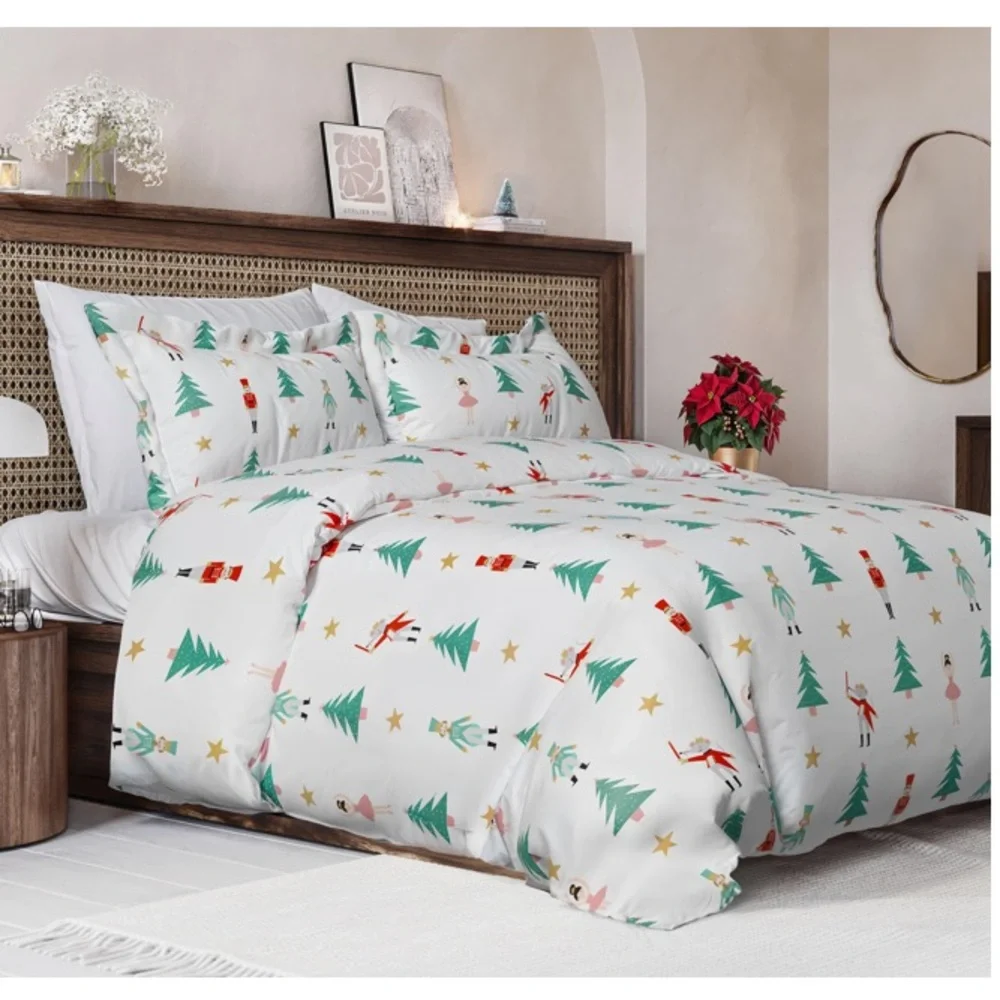Christmas ‘Nutcracker’ Queen Duvet Set 3Pc.